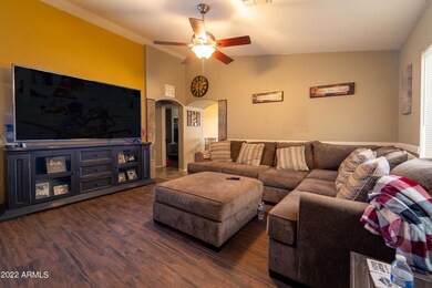 11806 W Laurel Ln-18