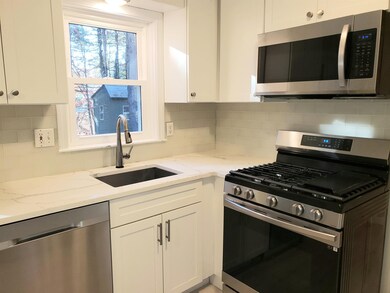 4 Cub Cir, Amherst, NH 03031 - photo 4