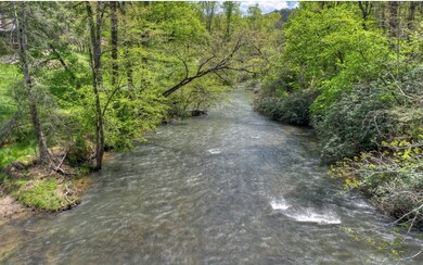 709 Pocaset Dr, Ellijay, GA 30540 - photo 2