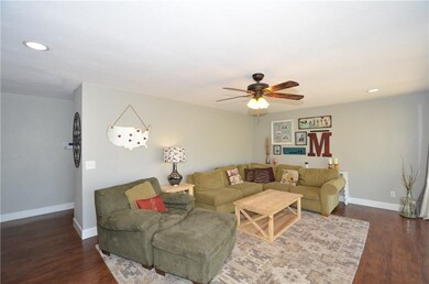 8 Pease Dr, Bella Vista, AR 72715 - photo 6