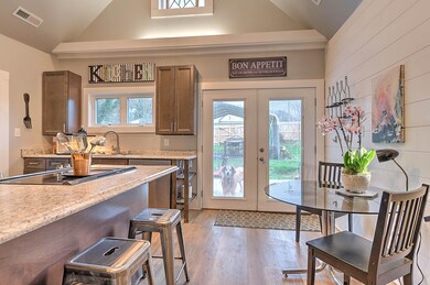 608 E Maple St, Johnson City, TN 37601 - photo 7