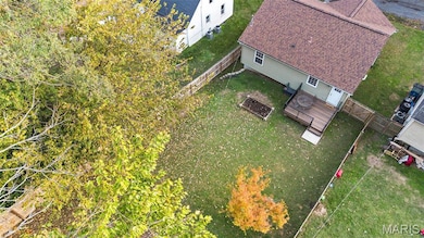 Private backyard too!