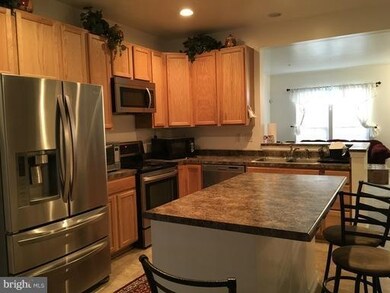 5244 Wyndholme Cir unit 45, Baltimore, MD 21229 - photo 5