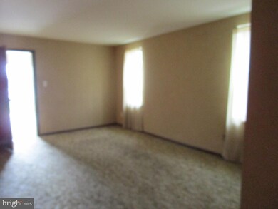 709 Andrews Ave, Darby, PA 19023 - photo 7