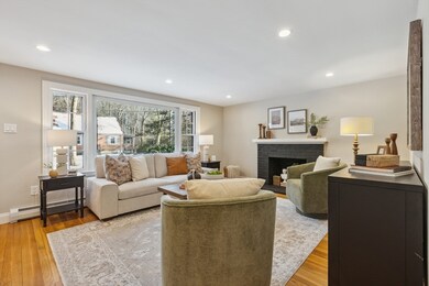 692 Pearl St, Reading, MA 01867 - photo 4