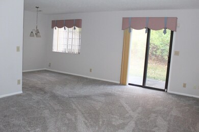 Living Room:Dining Room