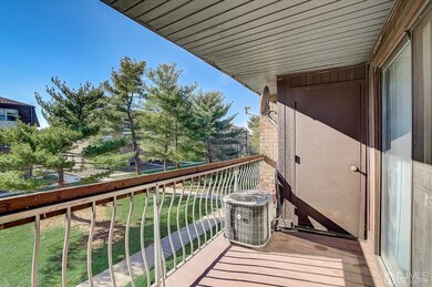 1508 Raspberry Ct, Edison, NJ 08817 - photo 3