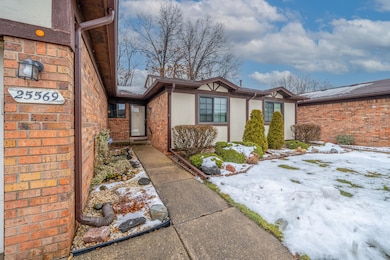 4 25569-joanne-smith-dr-warren-mi-united