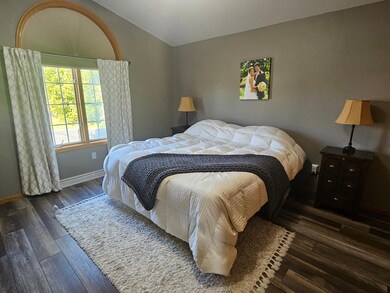 404 Crestview Ct, Goodhue, MN 55027 - photo 4