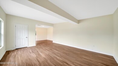 2909 Brackridge Blvd E, Jacksonville, FL 32216 - photo 4