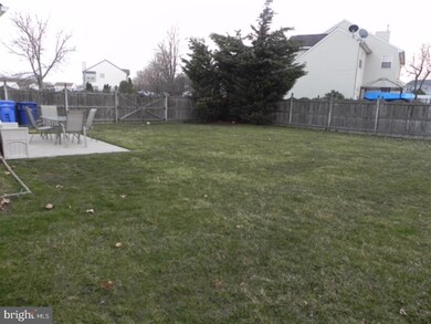 34 Amherst Dr, Burlington, NJ 08016 - photo 6