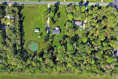 137 County Road 411, Dayton, TX 77535 - photo 2