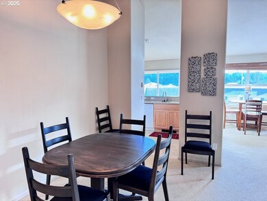 179 Laurel St unit 9, Florence, OR 97439 - photo 6