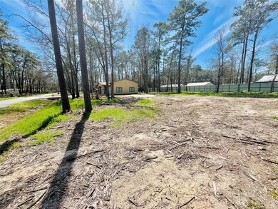 Lot # 27 LARGE LOT 

2 DRIVEWAYS PLENTY OF ROOM.