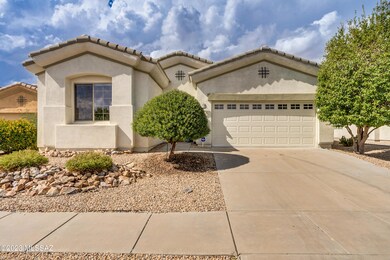 2201 N Avenida del Polen