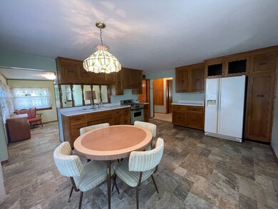 2127 N E St, Elwood, IN 46036 - photo 7