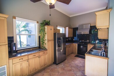 Stainless appliances