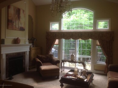 15 Topside Ln, Staten Island, NY 10309 - photo 2