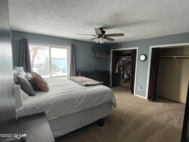 33 Vail Cir, Grand Forks, ND 58201 - photo 4