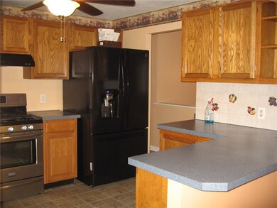 11 Blossom Dr, Cranston, RI 02920 - photo 2