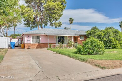 5601 N 19th Pl-4