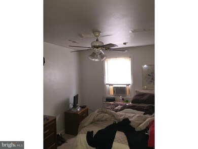 1020 Toll St, Crum Lynne, PA 19022 - photo 2