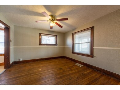 19517 Shawnee Ave, Cleveland, OH 44119 - photo 7