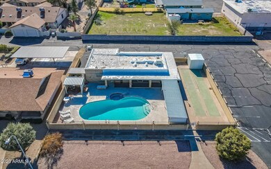 Community Pool & Spa