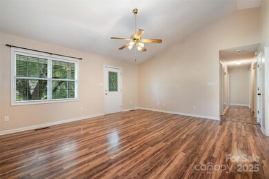 2076 Summerfield Cir, Conover, NC 28613 - photo 3