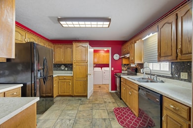 1021 Maple Grove Rd, Lafayette, TN 37083 - photo 5