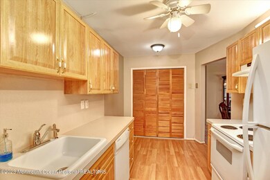 09-Kitchen
