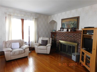 27 Sterling St, Pawtucket, RI 02860 - photo 6