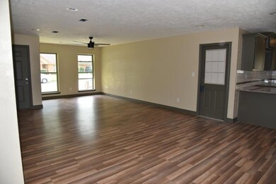 6131 Hesta Ln, Houston, TX 77016 - photo 6