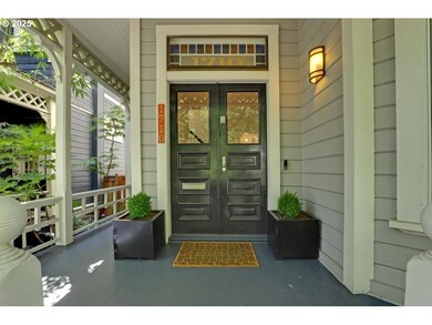 1710 NW Hoyt St, Portland, OR 97209 - photo 2