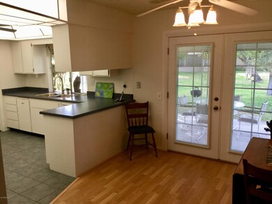 BFFB20BD-2834-4CCA-B83A-1E42C335165A