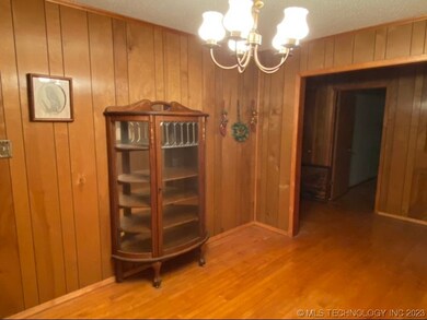 208 Cedar St, Calera, OK 74730 - photo 5