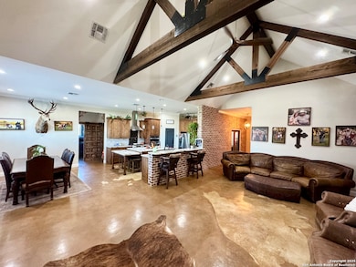 16489 Farm To Market Road 472, Bigfoot, TX 78005 - photo 6