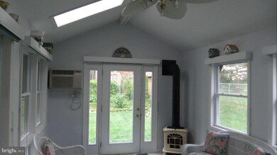 5019 Cushing Dr, Kensington, MD 20895 - photo 5