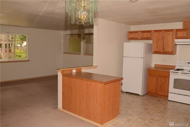 18736 Rampart Dr SE, Yelm, WA 98597 - photo 3