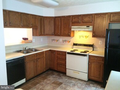 113 W Shetland Ct, Newark, DE 19711 - photo 3