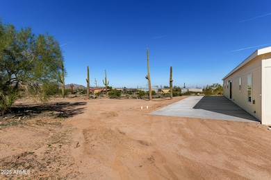 2318 S Nikki Ln S, Maricopa, AZ 85139 - photo 3