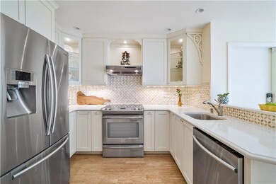 2823 Oakleigh Ln, Davie, FL 33328 - photo 7