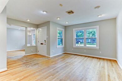 1717 Viking Dr, Houston, TX 77018 - photo 5