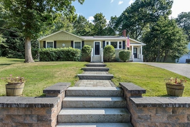 6 Richard St, Foxboro, MA 02035 - photo 2