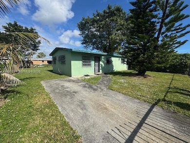 10835 SW 221 St, Unincorporated Dade County, FL 33170 - photo 2