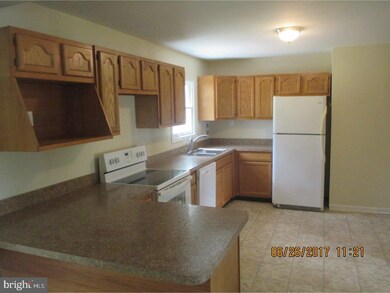 3 Holloway Cir, Newark, DE 19713 - photo 4
