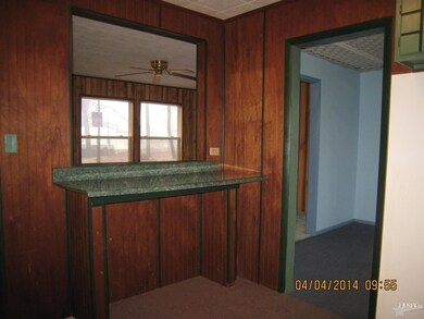 Kitchen bar