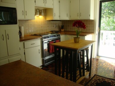 277 Triangle St, Amherst, MA 01002 - photo 5