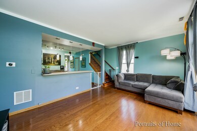 2298 Flagstone Ln unit 51, Carpentersville, IL 60110 - photo 5