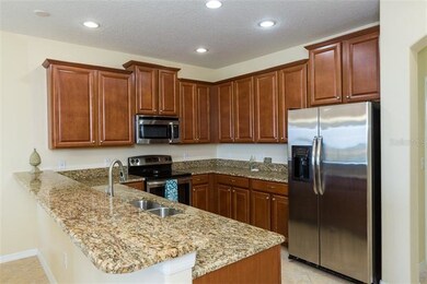 Fully equipped kitchen.